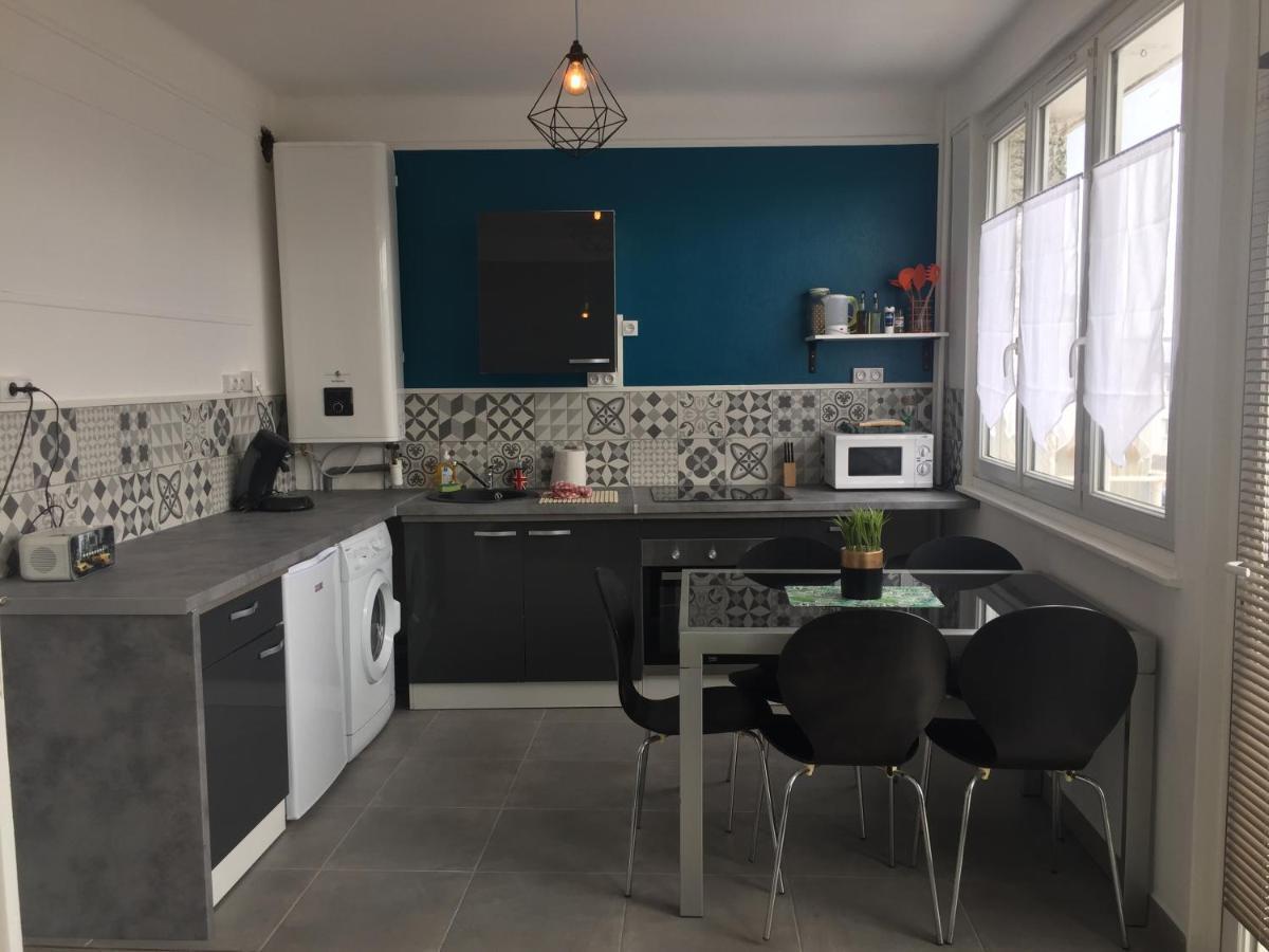 la petite jungle Apartment Calais Exterior foto
